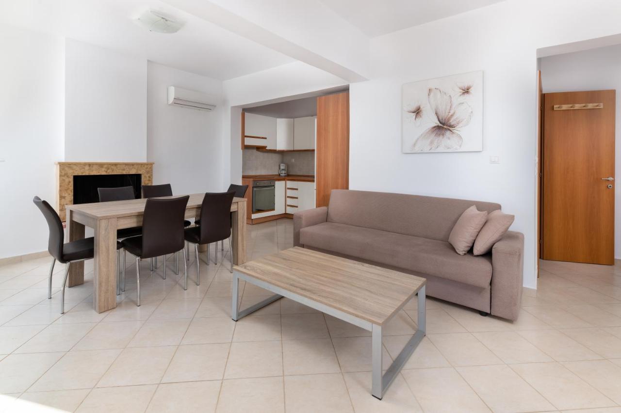 Casa Marinella Villa Gennadi Eksteriør billede